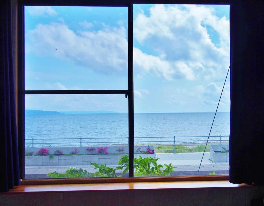 佐渡 ビーチまで0分 1客のみ オーシャンビュー Beach Side House ウッドデッキ Sado Extérieur photo